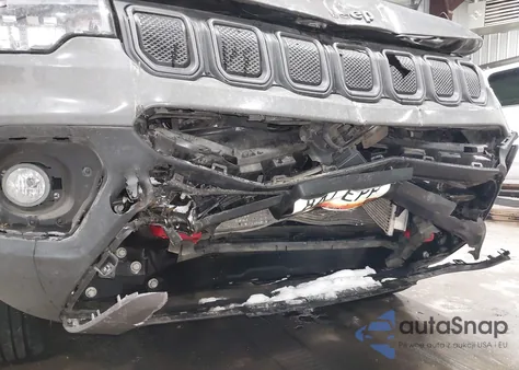 2022 Jeep Compass Trailhawk 4X4 z USA, uszkodzony, nr VIN 3C4NJDDB5NT103575